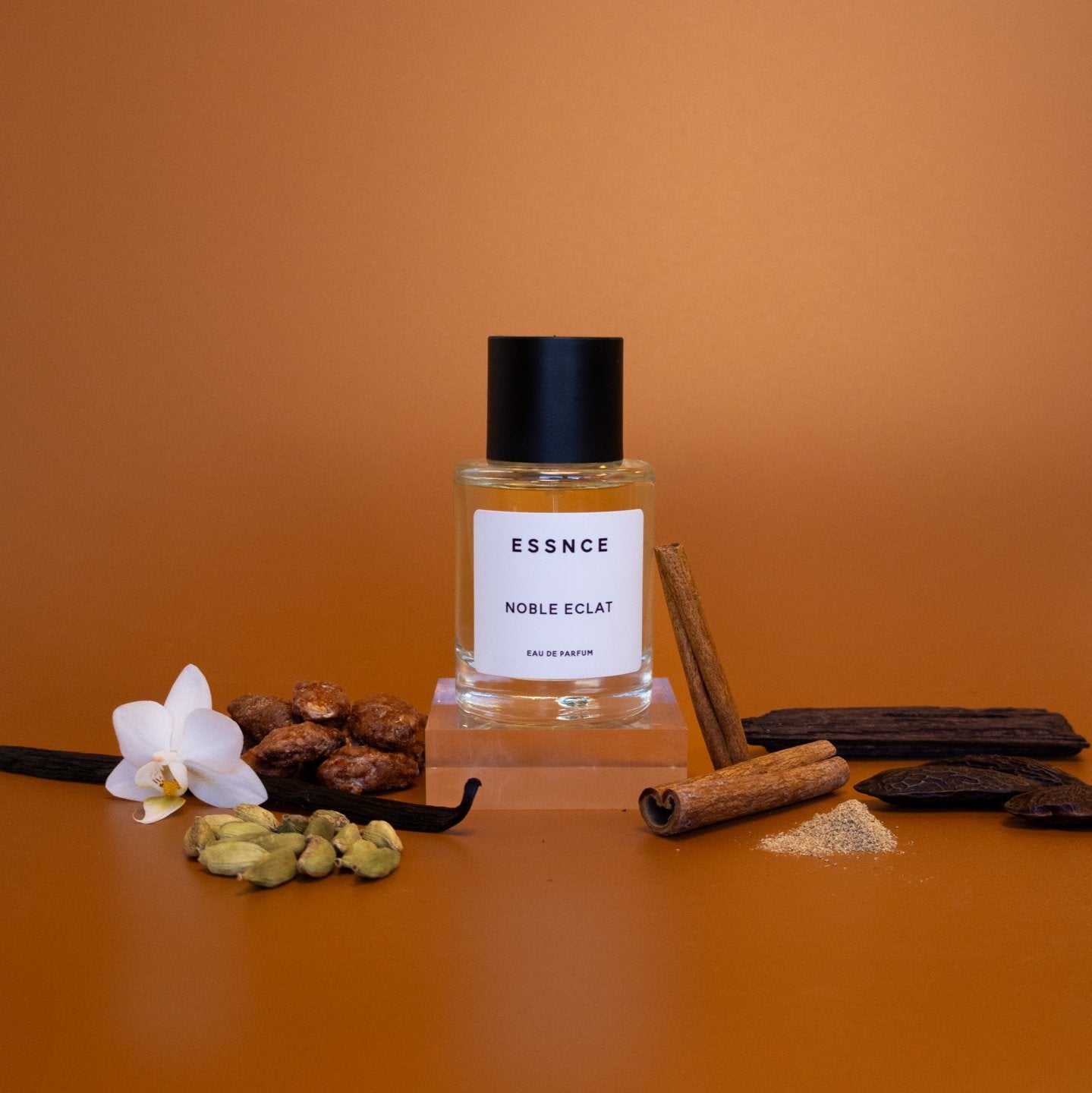 Billig 50 ml unisex parfym från essnce. Noble Eclat är en dupe på Althair av parfums de marly.